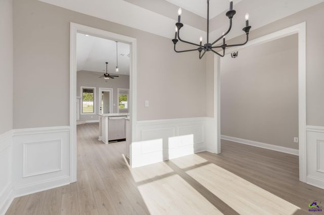 102 Hunt's Landing Drive, Kathleen, GA 31047