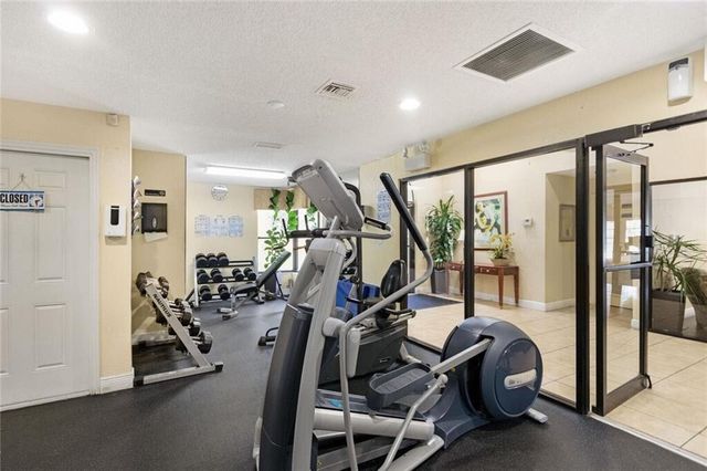 10115 W Sunrise Boulevard 104, Plantation, FL 33322