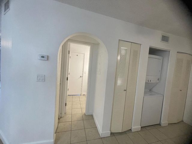 10115 W Sunrise Boulevard 104, Plantation, FL 33322