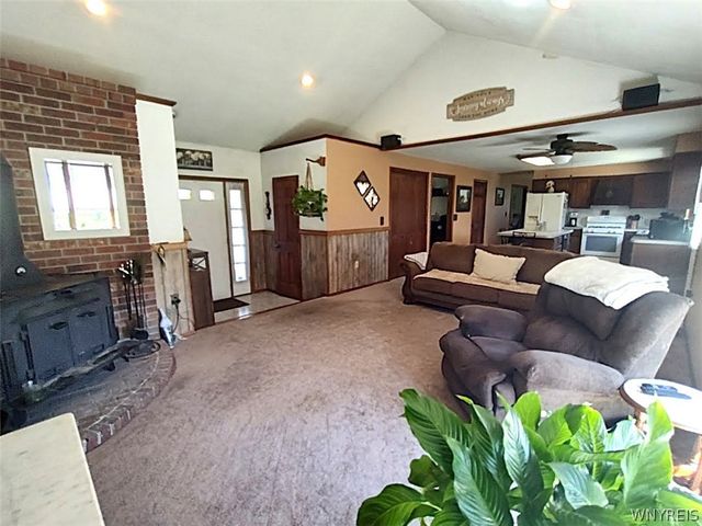 6275 Eckhardt Road, Hamburg, NY 14085