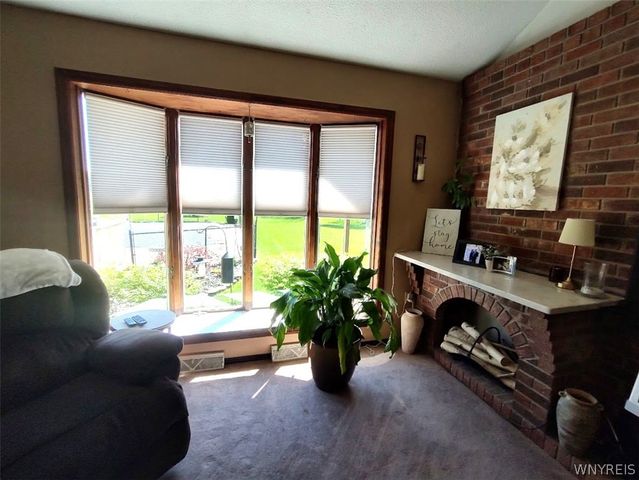 6275 Eckhardt Road, Hamburg, NY 14085