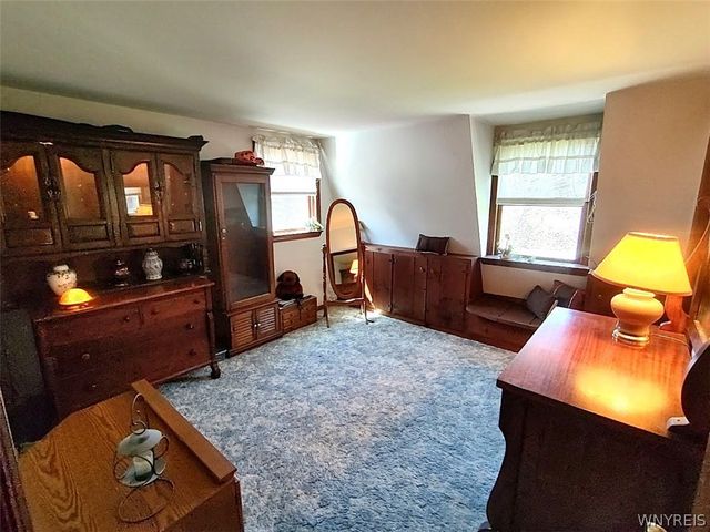 6275 Eckhardt Road, Hamburg, NY 14085