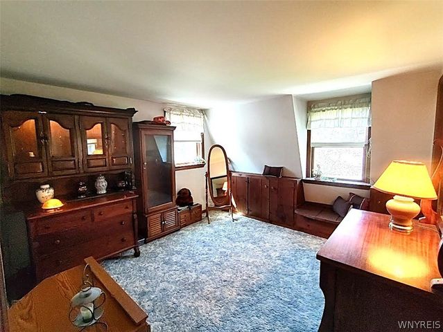 6275 Eckhardt Road, Hamburg, NY 14085