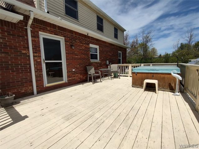 6275 Eckhardt Road, Hamburg, NY 14085