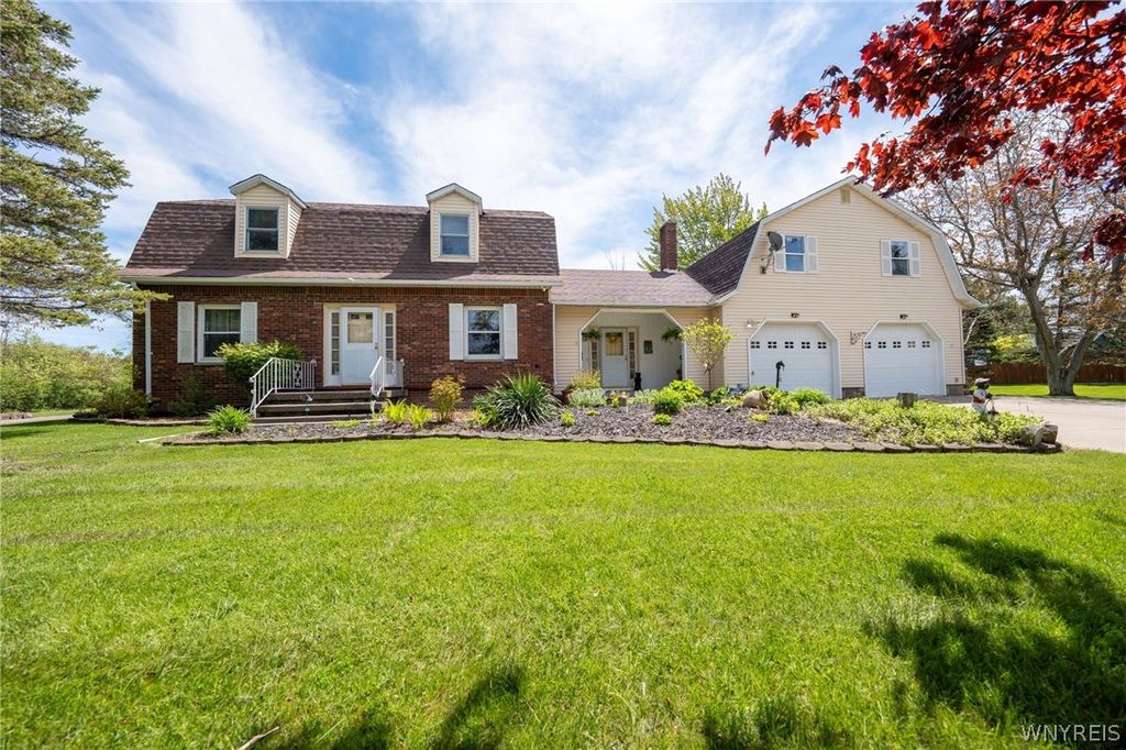 6275 Eckhardt Road, Hamburg, NY 14085