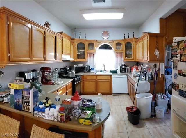 1933 Bearden Avenue, Henderson, NV 89011