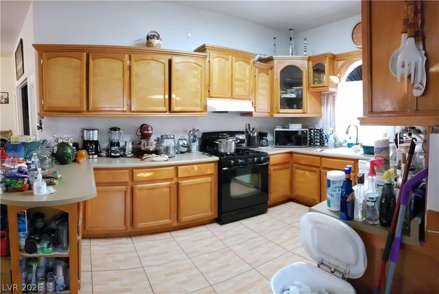 1933 Bearden Avenue, Henderson, NV 89011