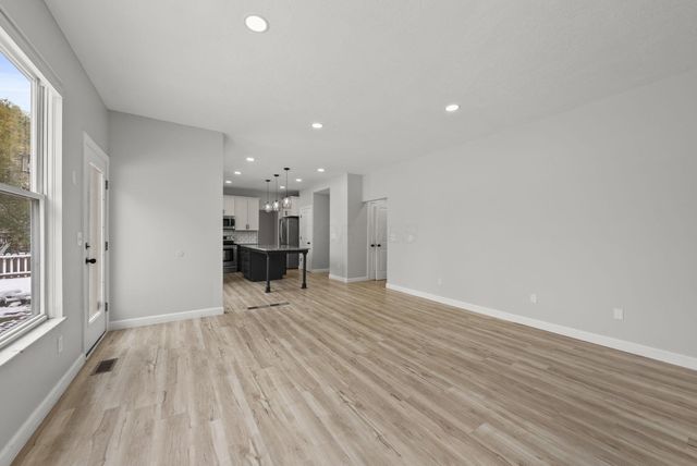 847 Claytonbend Drive, Galloway, OH 43119