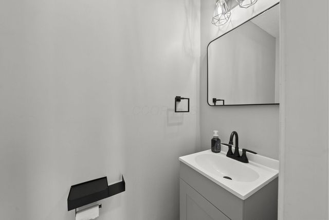 847 Claytonbend Drive, Galloway, OH 43119