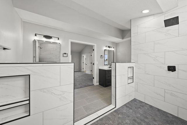 847 Claytonbend Drive, Galloway, OH 43119