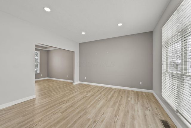 847 Claytonbend Drive, Galloway, OH 43119