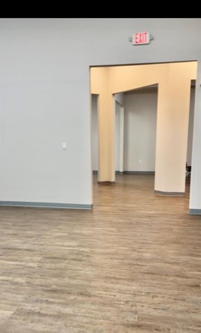 10902 Kingspoint Road, Houston, TX 77075