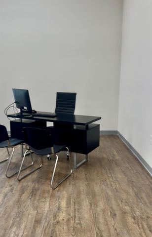 10902 Kingspoint Road, Houston, TX 77075