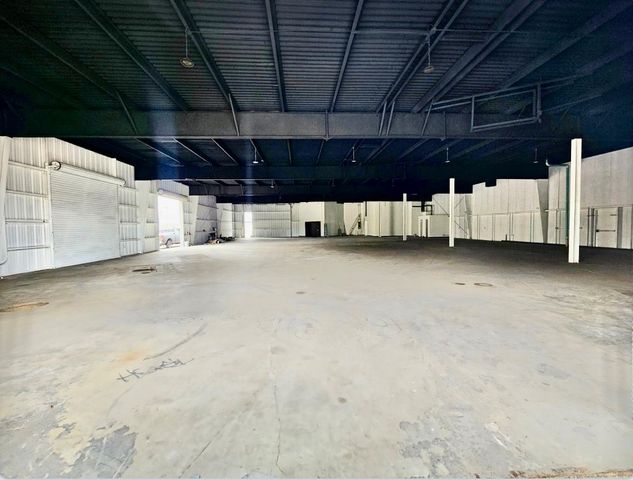 10902 Kingspoint Road, Houston, TX 77075