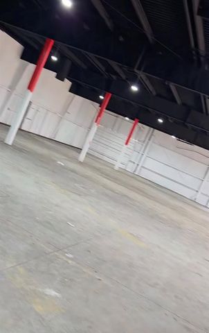 10902 Kingspoint Road, Houston, TX 77075