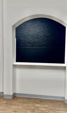 10902 Kingspoint Road, Houston, TX 77075