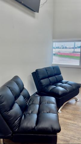 10902 Kingspoint Road, Houston, TX 77075