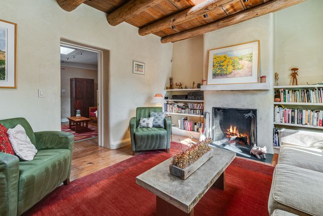 208 W Houghton Street, Santa Fe, NM 87505