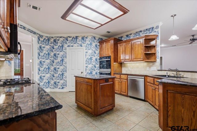 17770 County Road 122, Tyler, TX 75703