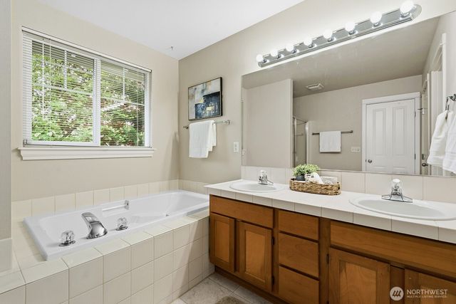 18740 109th Lane SE, Renton, WA 98055