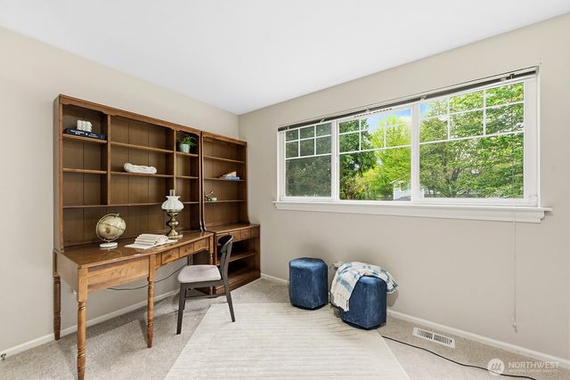 18740 109th Lane SE, Renton, WA 98055