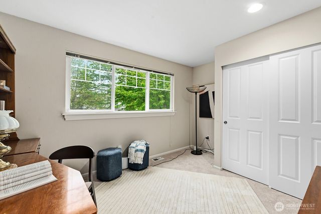 18740 109th Lane SE, Renton, WA 98055