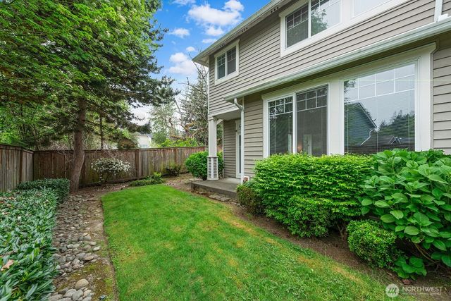 18740 109th Lane SE, Renton, WA 98055