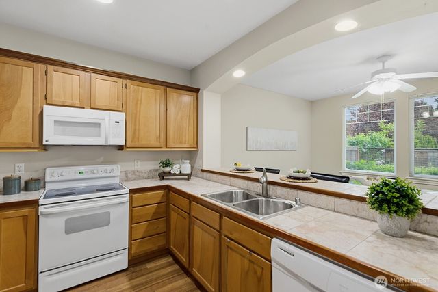 18740 109th Lane SE, Renton, WA 98055
