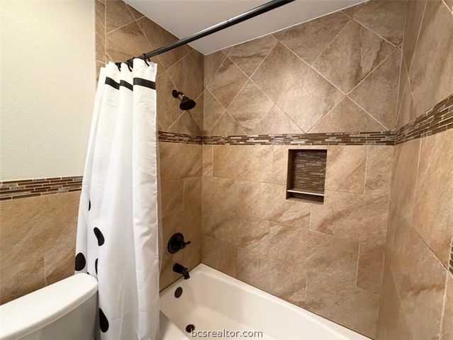 1430 Cedarcrest Lane, Bryan, TX 77803