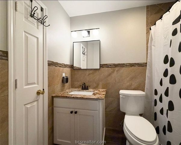 1430 Cedarcrest Lane, Bryan, TX 77803