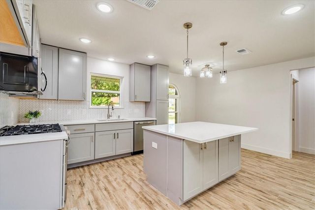 2603 Mesquite LN, Georgetown, TX 78628
