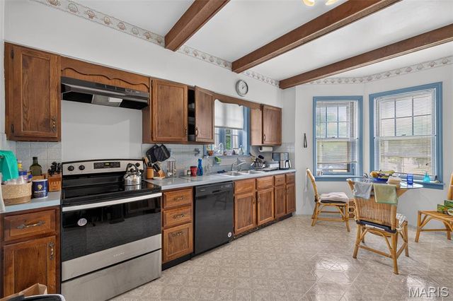 6500 Devonshire Avenue, St Louis, MO 63109