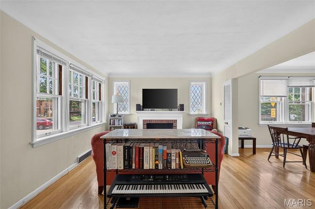 6500 Devonshire Avenue, St Louis, MO 63109