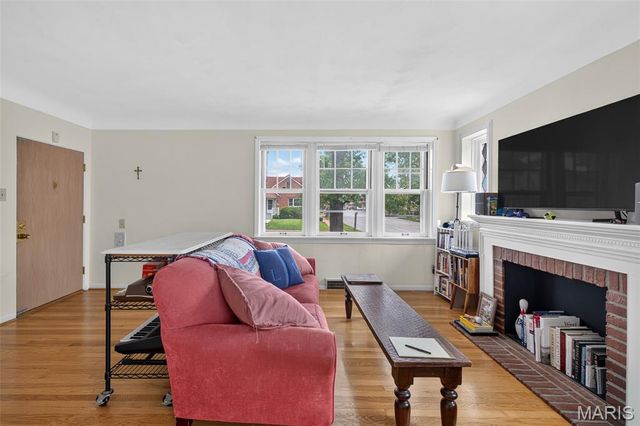 6500 Devonshire Avenue, St Louis, MO 63109