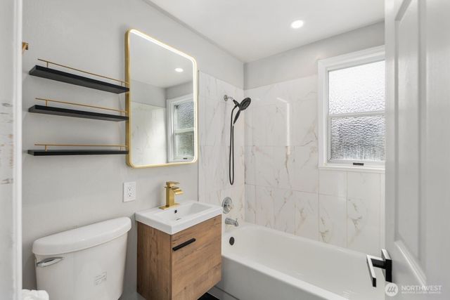 3333 SE 5th Street, Renton, WA 98058