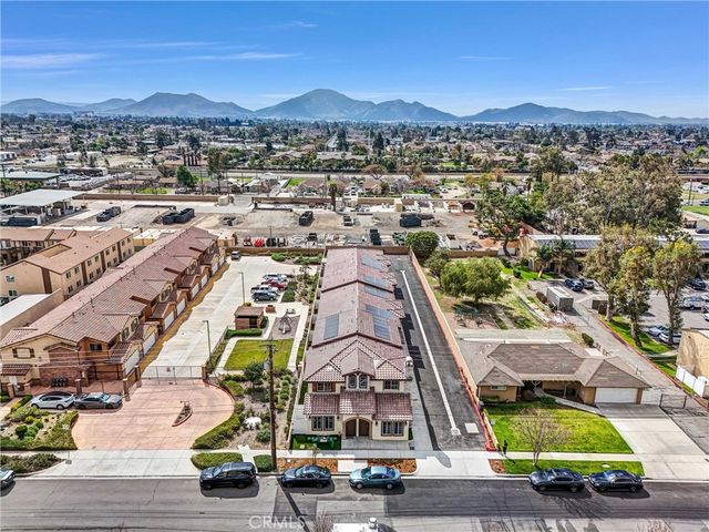 16385 Valencia Avenue 3, Fontana, CA 92335