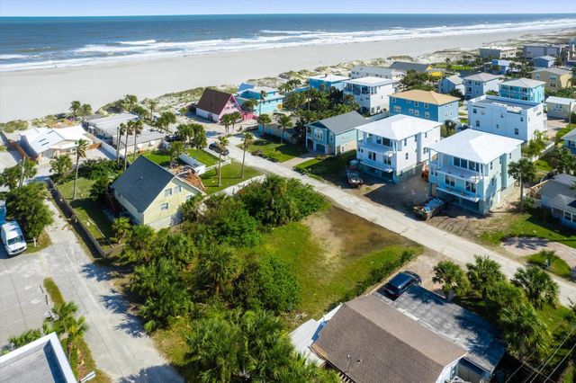 8 13th St, St Augustine Beach, FL 32080