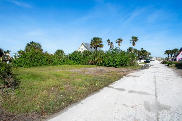 8 13th St, St Augustine Beach, FL 32080