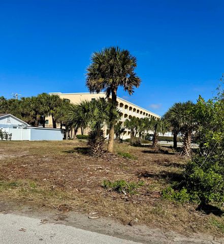 8 13th St, St Augustine Beach, FL 32080