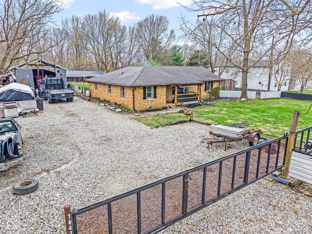 7647 E North Drive, Camby, IN 46113
