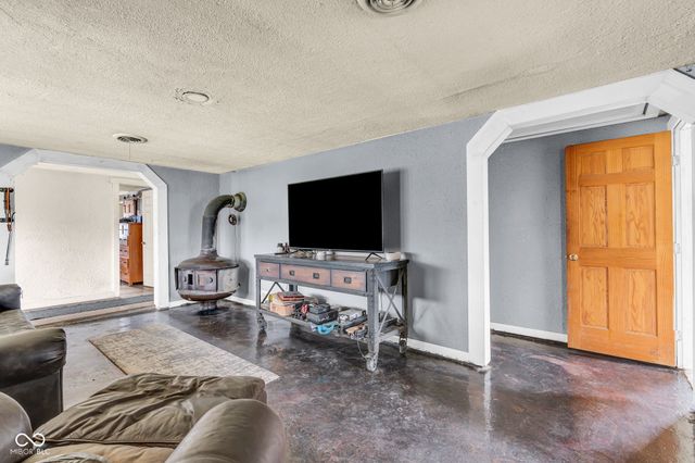 7647 E North Drive, Camby, IN 46113