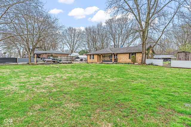 7647 E North Drive, Camby, IN 46113