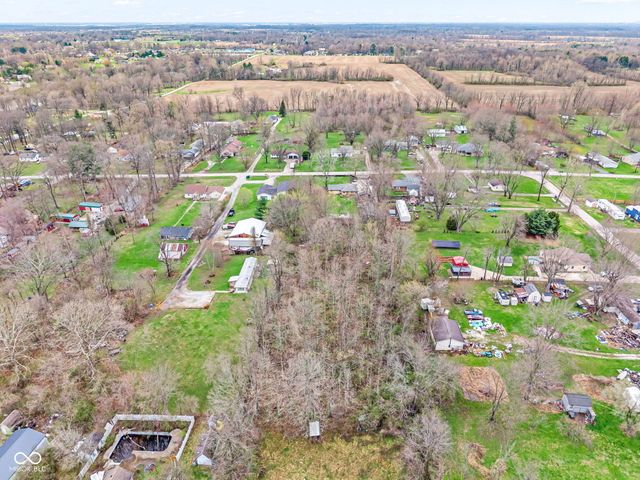 7647 E North Drive, Camby, IN 46113