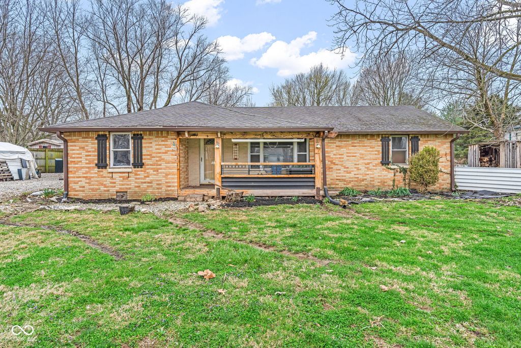 7647 E North Drive, Camby, IN 46113