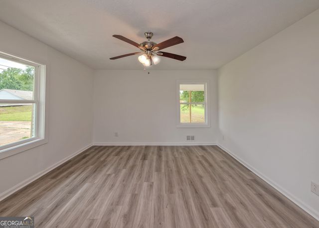 407 Church Street, Pendergrass, GA 30567