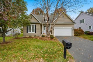 20 Greendale Drive, Suffield, CT 06078