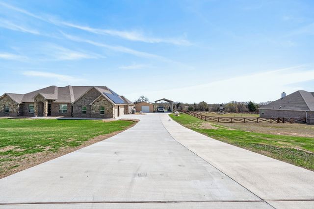 7613 Carter Ranch Road, Azle, TX 76020