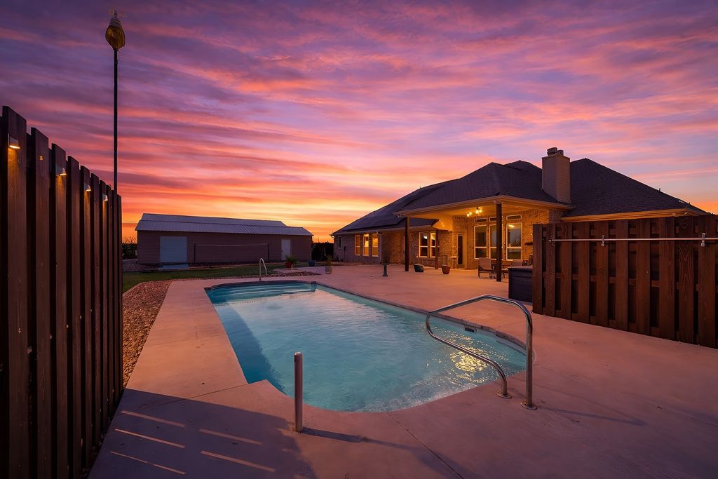 7613 Carter Ranch Road, Azle, TX 76020