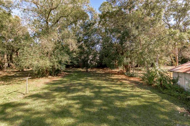 3970 N Foster Dr, Baton Rouge, LA 70805