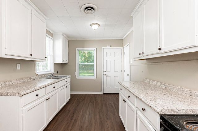 3970 N Foster Dr, Baton Rouge, LA 70805
